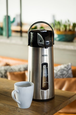 Pichet à pompe en acier inoxydable - 2,2 l