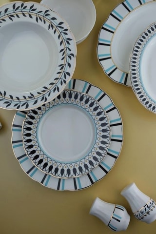 Service en porcelaine - 62 pièces