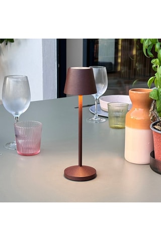 9 Lampes de table EMILY Rouille + base de chargement