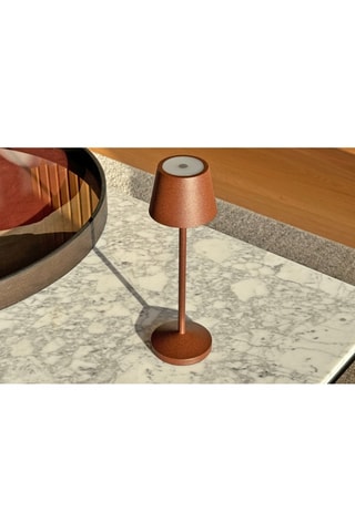 9 Lampes de table EMILY Rouille + base de chargement