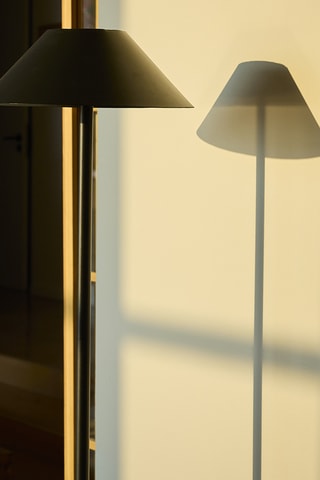Lampe de table solaire LED Nerio Tall - Blanc chaud - 0,8 W