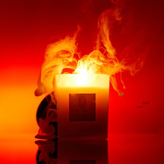 Candela profumata Whispering Spell - Orientale legnoso - 150 g