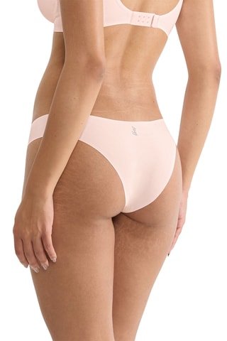 Braga brasileña - Nude