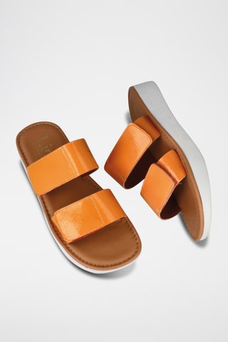 Mules plateformes en cuir verni - Orange