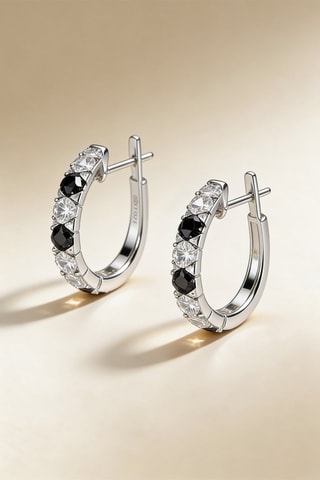 Boucles d'oreilles Black and White Or blanc et diamants
