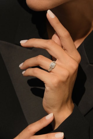 Alliance et solitaire Carré somptueux - Or blanc, diamants et solitaire
