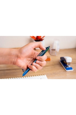 4-kleurenpen en 2 navullingen met blauwe inkt Smooth