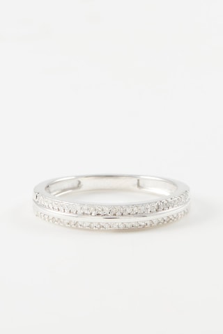 Anillo - 
Oro blanco y diamantes