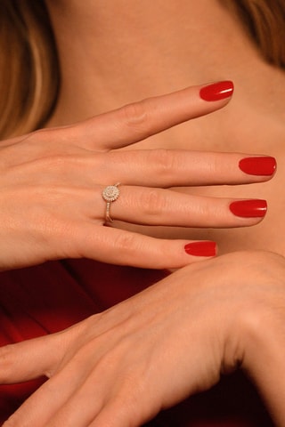 Anillo - 
Oro amarillo y diamantes