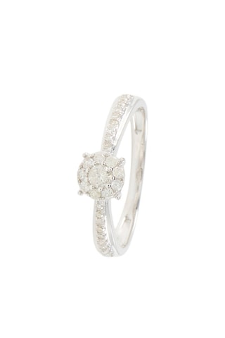 Anillo - 
Oro blanco y diamantes