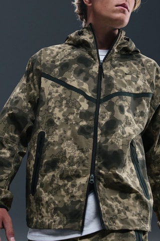 Chaqueta con capucha Nike Tech - Verde oliva