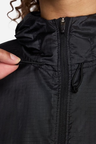 Chaqueta de running con capucha Essential - Negro
