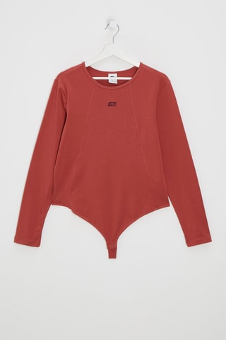 Body - Burdeos - Nike