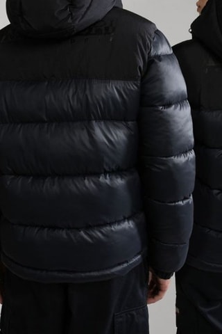 Anorak con capucha A-Hornelen - Negro