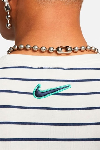 Camiseta Sportswear Trend - Blanco y azul marino