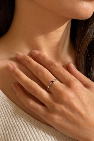 Anello - Argento e rubino