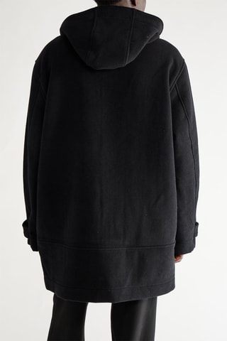 Duffle-coat com capuz - Preto