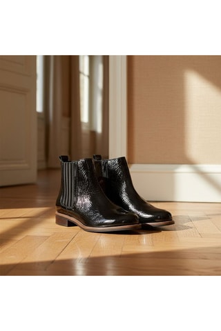 Stivaletti in pelle verniciata Fedora - Nero
