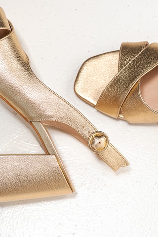 Sandali con tacco in pelle Tonya  - Dorato