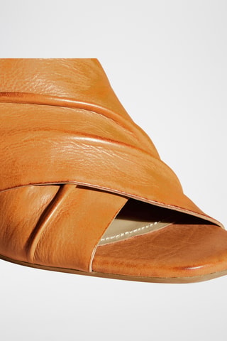 Sandali con tacco in pelle Lynas - Marrone