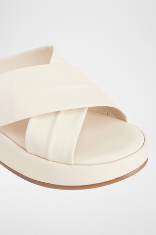 Ciabatte con zeppa in pelle Floryana - Bianco
