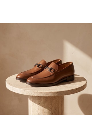 Mocassini con tacco in pelle Charles - Marrone