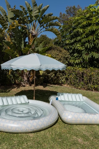 Guarda-sol redondo com pé - Diâmetro tecido 220 cm