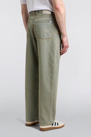 Vaquero slim fit de tiro alto Tyrell- Celeste