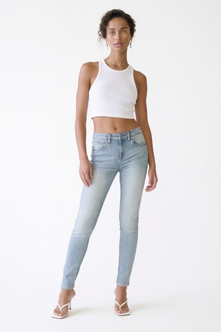 Vaquero slim fit 7/8 - Azul claro