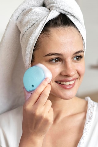 Brosse nettoyante et massante en silicone Luna 4 Play - Turquoise
