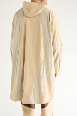 Cortavientos con capucha - Beige
