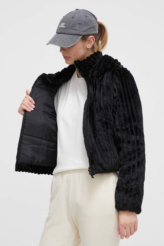 Chaqueta con capucha Fashion - Negro