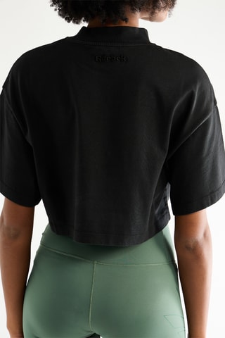Camiseta cropped - Negro