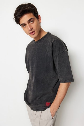 T-shirt - Gris, noir et rouge