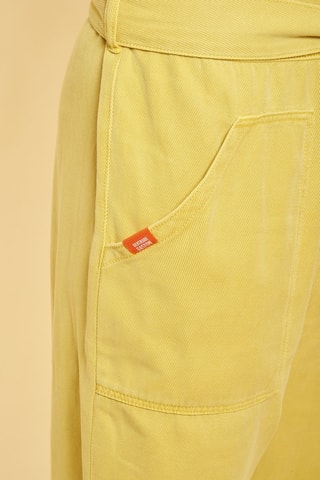 Mono Isa - Amarillo