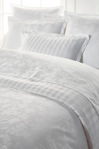 Taie d'oreiller en satin de coton Petit Chênes Blanc