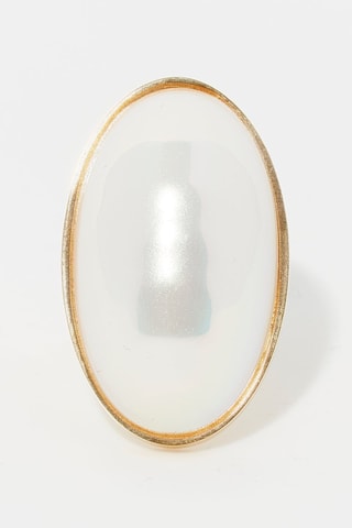 Ring - 
Goudkleurig en Wit