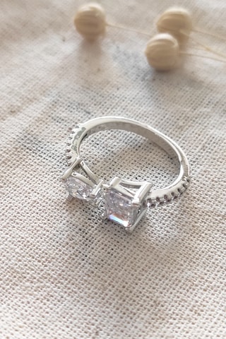 Anello Zirconi