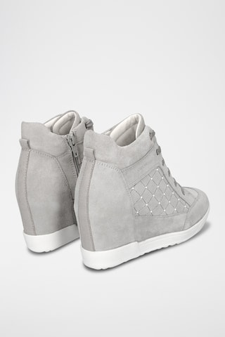 Zapatillas altas de nobuk de cuña Carum - Gris claro