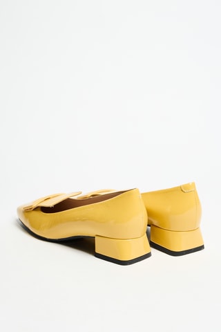 Mocassins à talons vernis en cuir - Jaune