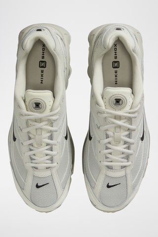 Nike Shox Ride 2 en cuir - Ecru et noir