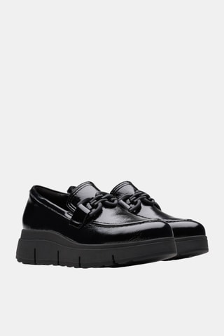 Mocassins compensés en cuir verni Loriini Izzy - Noir