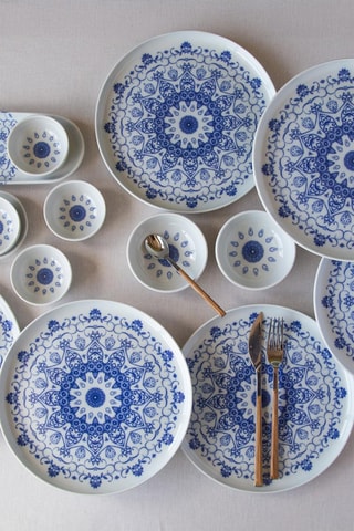 Service en porcelaine - 14 pièces