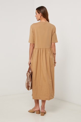 Vestido midi - Camel