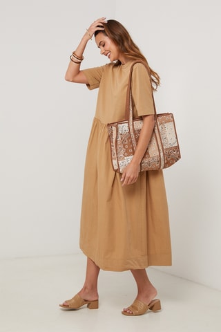 Vestido midi - Camel