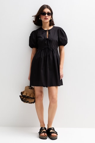 Vestido com folhos - Preto