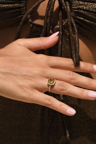 Anel Rio Grande  Ouro amarelo, diamantes 0,22 quilates/42 e citrino 2,37 quilates