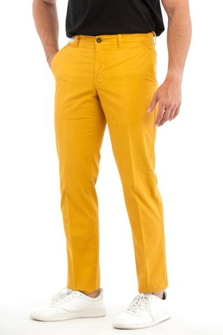 Pantalón regular fit - Mostaza