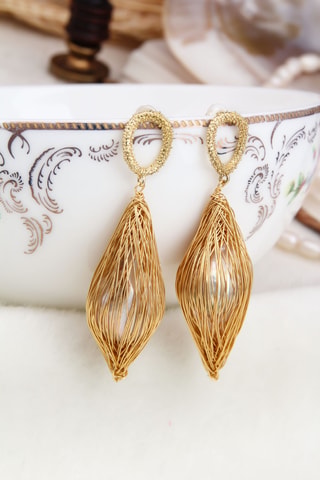 Brincos - Banhado a ouro amarelo e pérolas de cultura