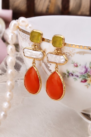 Brincos - Banhado a ouro amarelo e olhos de gato